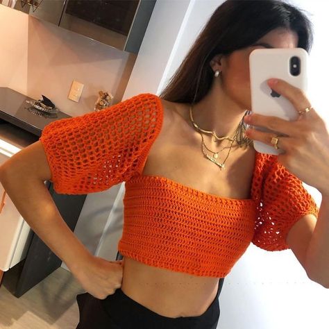 Crochet Crop Top Pattern, Crochet Knit Stitches, Crochet T Shirts, Kawaii Crochet, Crochet Fashion Patterns, Skater Dresses, Crochet Dress Pattern, Crochet Shirt, Crochet Top Pattern