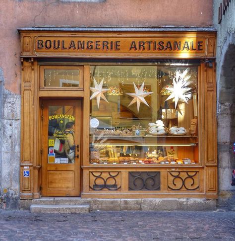 Cute Store Fronts, Vintage Store Ideas, Paris Illustration, Cute Store, Tiny Shop, Store Windows, Shop Fronts, Happy House, Bakery Shop