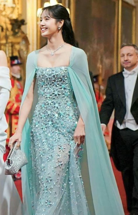 Blackpink Dress, Buckingham Palace London, State Banquet, Beauty Pageant Dresses, Palace London, Stylish Wedding Dresses, Stunning Prom Dresses, Women Dresses Classy, Georges Hobeika