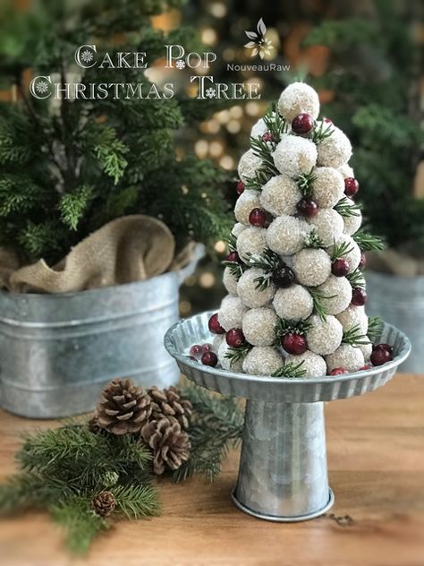 Cake Pop Tree, Cake Pop Christmas Tree, Christmas Cake Pop Display, Gluten Free Cake Pops, Growing Coffee, Cake Pop Displays, Christmas Cake Pops, Raw Coconut, Christmas Tree Cake