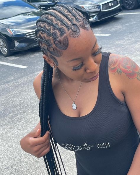 Zig Zag Part Feed In Braids, Zig Zag Straight Backs, Straight Backs With Design, Straight Back Cornrows With Curly Ends, Stitch Braid Styles For Black Women, Up In One Cornrow Braids, 12 Stitch Braids With Design, Row Back Braids, 10 Feed In Braids Hairstyles