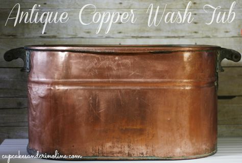 The Easiest Way to Clean Copper | http://cupcakesandcrinoline.com/2014/07/23/easiest-way-clean-copper/ Copper Bucket Decor Ideas, Clean Copper, Farmhouse Headboard, Diy Candle Sticks, Mason Jar Storage, How To Clean Copper, Antique Dining Chairs, Copper Tub, Copper Tea Kettle