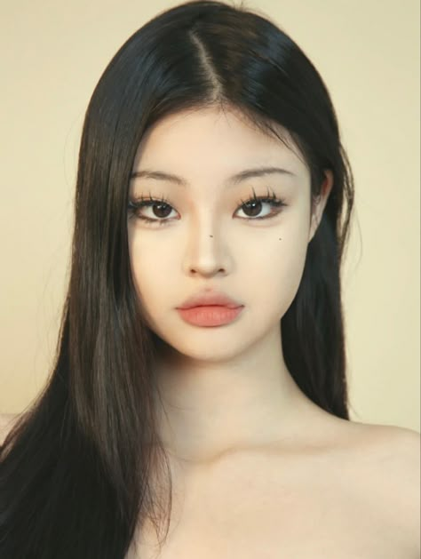 Makeup Looks Asian, Makeup Looks Cute, Eye Makeup Korean, Asian Makeup Looks, Makeup Cute, Makeup Korean, Ethereal Makeup, Cute Makeup Looks, Asian Eye Makeup