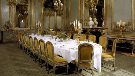 The French Dining Room, Cliveden © National Trust Images / John Hammond French Dining Room, French Country Dining Room, Dining Room French, Country Dining Rooms, French Country Dining, Dining Room Accessories, Tables Set, The Chateau, Luxury Dining Room