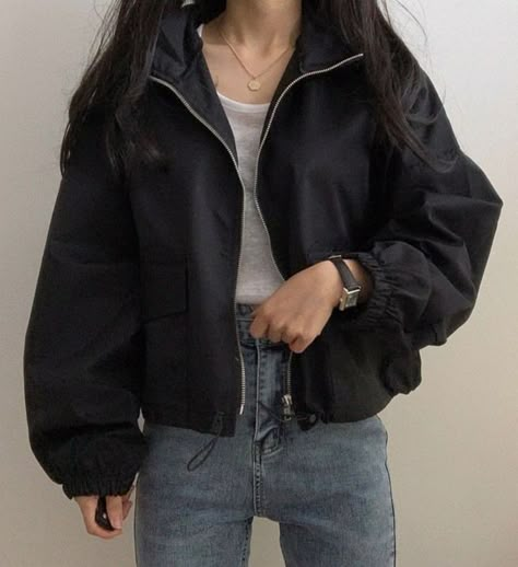 G E O R G I A N A Outfits, Kfashion Ulzzang, Grunge Tops, Outfits Minimal, Mum Jeans, Clothes Grunge, Diy Vetement, Korean Casual Outfits, Tomboy Style Outfits