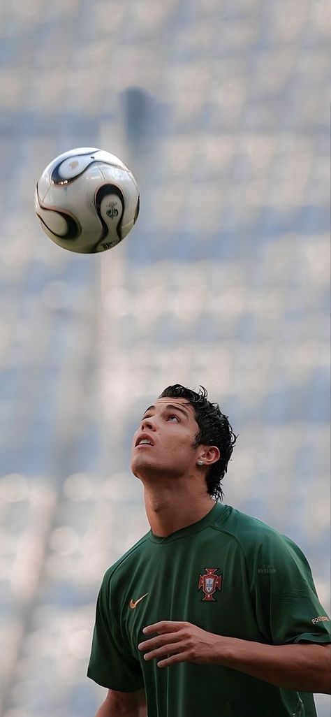 Ronaldo Skills, Ronaldo Pictures, Ronaldo Photos, Ronaldo Real, Real Madrid Wallpapers, Cr7 Ronaldo, Cristiano Ronaldo Wallpapers, Football Wallpapers, Ronaldo Wallpapers