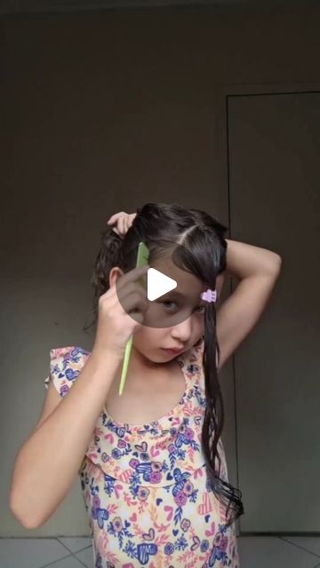 Daily Hair Tutorials 💇‍♀️ on Instagram: "Beautiful Hair tutorial 🥰🥰 By @barbarahelen53 ❤️ . . #hairstylevideo #hairstyleideas #tutorialhairdo #hairstyle #hairoftheday #cutehairstyles #naturalhairtutorial #tutorialhair #hairvideoshow #hairtransformation #braidoftheday #hairofinstagram #hairtutorialvideo #videohair #braidtutorial #hairdecoration #hairvideoshow #prettyhairstyles #hairvideotutorial #hairstyletutorial" Cute Hairstyles For Long Hair Ponytail, Cute Ponytail Braids, Easy Beginner Hairstyles Step By Step, Cute Ponytail Hairstyles For Long Hair, Hairstyles For Crazy Hair Day At School, Easy Cute Simple Hairstyles, Travel Day Hairstyles, Cute Hairstyles For A Party, Cute College Hairstyles