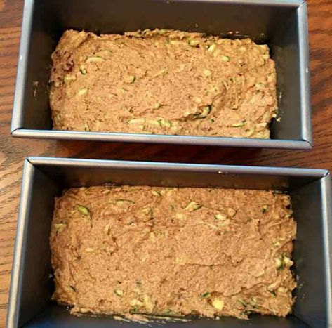 Healthy Zucchini Bread (21-Day Fix Inspired) - Supper Plate 21 Day Fix Zucchini Bread, Healthy Zucchini Bread, Zucchini Bread Healthy, Healthy Zucchini, Shredded Zucchini, Zucchini Bread Recipes, Bread Serving, Unsweetened Applesauce, Zucchini Bread