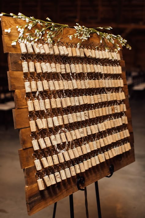 Wine Cork Wedding Ideas Diy, Engagement Cork Keepsake, Wine Cork Table Decor, Wine Events Ideas, Wine Cork Centerpiece Wedding, Wedding Corks Ideas, Cork Wedding Decor, Wine Cork Seating Chart, French Style Wedding Decor