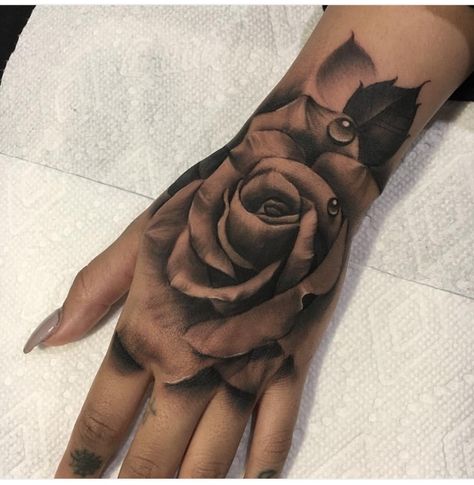 PINNED BY: @LOVEMEBEAUTY85 Tattoo Main, Hand Tattoo Ideas, Tattoo Design For Hand, Rose Hand Tattoo, Women Celebrities, Skeleton Hand Tattoo, Cat Tattoos, Hand Tattoos For Women, Tiny Tattoo