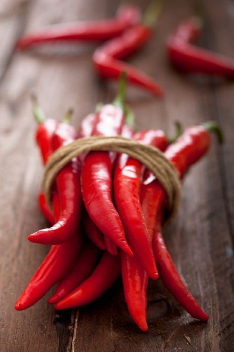 pimientos Cayenne Pepper Benefits, I See Red, Hot Peppers, Simply Red, Fiery Red, Chili Peppers, Hot Chili, Long Red, Cayenne Peppers