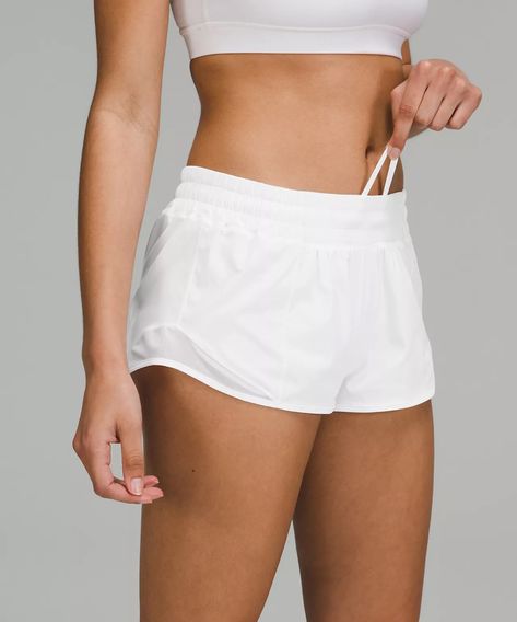 White Lululemon Shorts, Lulu Lemon Shorts, Lulu Shorts, Run Shorts, Lululemon Hotty Hot Shorts, Hotty Hot Shorts, Low Rise Shorts, What Should I Wear, Lululemon Shorts