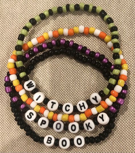 Bracelet Ideas For Halloween, Cheap Beaded Bracelets For Halloween, Cheap Themed Beaded Bracelets For Halloween, Halloween Friendship Bracelet, Novelty Beaded Bracelets For Halloween Gift, Halloween Bracelet Ideas, Halloween Glass Bead Bracelet, Handmade Themed Halloween Bracelet, Candy Bracelet