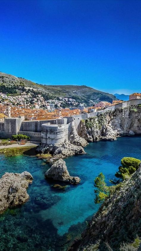 Croatia Wallpaper, Castle Mansion, Ocean Wallpaper, Autumn Beauty, Dubrovnik, Most Beautiful Places, The Land, Croatia, Beautiful Places