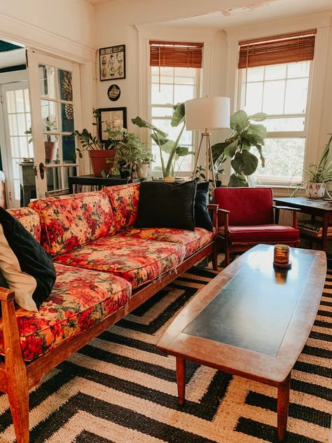 Bohemian Red Kitchen Inspiration | Apartment Therapy Floral Couch, Cozy Bohemian, Floral Sofa, Vintage Couch, Couch Decor, Living Room Photos, Colourful Living Room, Apartment Style, Red Kitchen