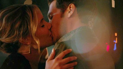 #klamille #to #kiss #to #tvd #alwaysandforever Klaus Mikaelson And Camille, Camille And Klaus, Klaus Camille, Klaus E Camille, Klaus And Camille, The Originals Camille, Cami And Klaus, Brat Doll, Joseph Morgan