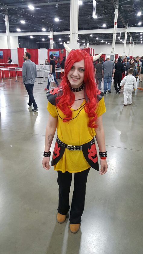 Female bowser cosplay, motor city comic con 2017  Hey guys! Check this out! Pretty cool ain't it? Follow me and my boards if you love me <3 Just kidding :P I know you guys love me anyways!! Bowser Cosplay, Gender Bend Cosplay, City Comic, Girl Cosplay, Motor City, You Love Me, Best Cosplay, Just Kidding, Halloween Ideas