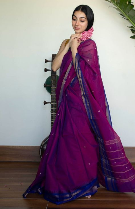 Purple Blouse Contrast Saree, Contrast Saree, Saree Simple, Saree Purple, Marathi Saree, Bharatanatyam Costume, Designer Sarees Wedding, Cotton Saree Blouse Designs, Simple Saree Designs