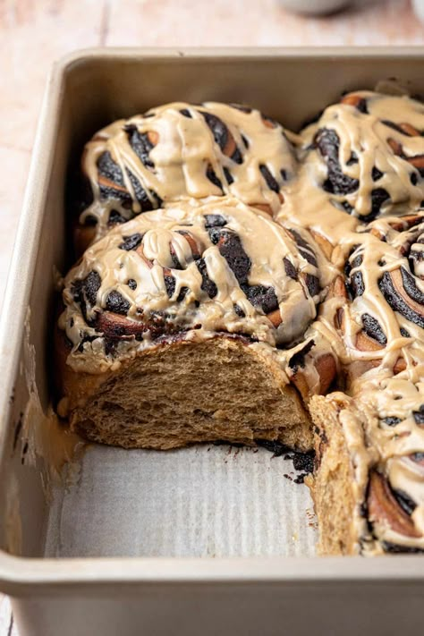 Mocha cinnamon rolls - these vegan chocolate and coffee swirls are soft, gooey, rich but not too sweet and utterly moreish! They are made using the tangzhong method to help make them extra soft and squishy and are filled with an indulgent chocolate coffee ganache and drizzled with coffee glaze. Vegan Cinnamon Roll Icing, Tiramisu Cinnamon Rolls, Mocha Cinnamon Rolls, Chocolate Coffee Ganache, Tangzhong Method, Coffee Ganache, Cinnamon Rolls Vegan, Vegan Scones, Chocolate Tiramisu