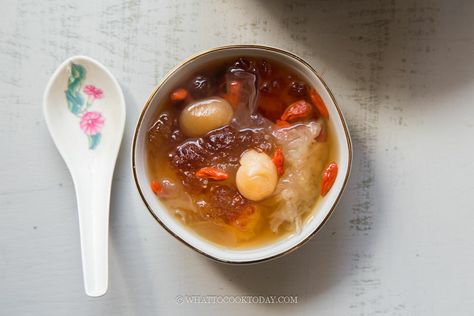 Peach Gum Tong Sui Dessert Tong Sui, Snow Lotus, Dried Peaches, Rock Sugar, Ginger Slice, Savory Soups, Peach Trees, Red Dates, Goji Berries