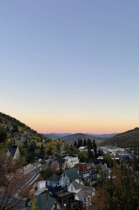 Park city old town in the summer. Pretty sunset #sunset #nature #photography #sky #travel #photooftheday #landscape #love #sunsetphotography #naturephotography #ig #beach #sun #instagood #summer #sunrise #beautiful #sea #picoftheday #clouds #photo #travelphotography #sunsetlovers #sunsets #instagram #landscapephotography #art #naturelovers #photographer #sunsetlover#parkcity #utah #parkcityutah #saltlakecity #slc #utahisrad #deervalley #parkcitylife #visitparkcity #utahgram #visitutah Park City Summer, Park City Utah Summer, Suburban Aesthetic, Utah Park City, Parkcity Utah, Nature Photography Sky, Utah Fall, Sunset Nature Photography, Utah Summer