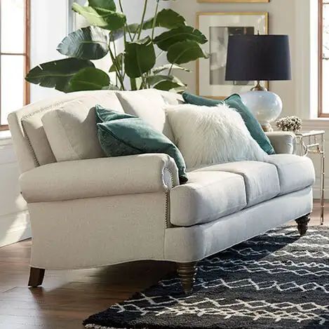 Ethan Allen Living Room Ideas, Singapore Colonial Style, Ethan Allen Sofa, Ethan Allen Living Room, Designer Background, Ethan Allen Furniture, Colonial Decorating, Deco House, House Pics