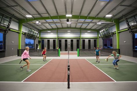 Indoor Pickleball Facility, Chicken N Pickle, Tennis Court Design, Indoor Sports Court, Tennis Academy, Pickleball Courts, Court Basketball, Indoor Tennis, Rec Center