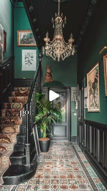 Green Walls Ceiling, Dark Green Decoration, Black Floor Green Walls, Moody Green Hallway, Dark Green Wall Panelling, Emerald Green Hallway, Green Walls Black Trim, Green And Black Living Room, Dark Green Hallway