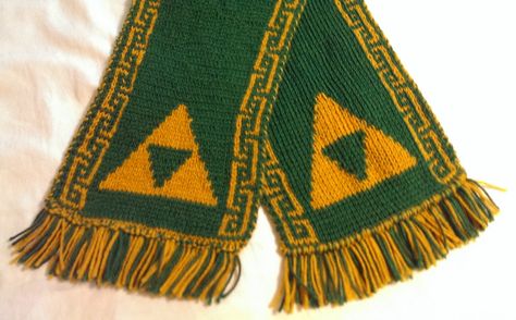 Legend of Zelda Themed Scarf by Yodaman921.deviantart.com on @DeviantArt Zelda Crochet, Zelda Pattern, Zelda Diy, Duplicate Stitch, Knitting Things, Crochet Mask, Crochet Idea, Fair Isles, Yarn Craft