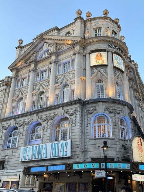 mamma mia, london, theater, acting, uk, aesthetic, london aesthetic Mamma Mia The Musical, London Theater, Theater Acting, Uk Aesthetic, Aesthetic London, London Dreams, London Aesthetic, London Theatre, London Boy