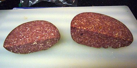 14. Lebanon Bologna Deer Bologna Recipe, Venison Summer Sausage, Lebanon Bologna, Ring Bologna, Bologna Recipes, Smoked Salt, Sausage Seasoning, Ground Venison, Summer Sausage