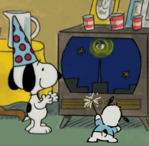 Charlie Brown And Friends, Brown And Friends, Snoopy And Charlie Brown, Peanut Gang, Snoopy Images, Snoopy Wallpaper, Peanuts Characters, Snoopy Pictures, Snoop Dog