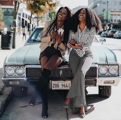 Real friends are happy for each other. Real friends do not fabricate lies against each other by attempting to defame ones character in… Lipstick For Dark Skin, Bargain Hunter, Style Muse, Self Image, Dark Skin Women, Soul Sisters, You Have No Idea, Real Friends, Friendship Goals