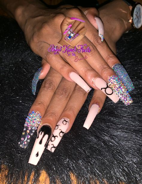 #taurus #taurusnails #nails #longnails #nudenails #bling #nailart #zodiac #birthdaynails Taurus Nails Ideas, Taurus Inspired Nails, Birthday Nail Set Ideas Taurus, Taurus Nails Designs Acrylic, Birthday Nails Taurus, Taurus Birthday Nails, Taurus Nails Designs, Birthday Nails Purple, Dark Spring Nails