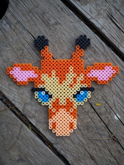 Giraffe Perler Beads Art Cute Easy, 32x32 Pixel Art Grid, 32x32 Pixel Art, Pixel Art Cute, Art Pixel, Pixel Art Grid, Fuse Beads, Perler Bead Patterns, Perler Beads