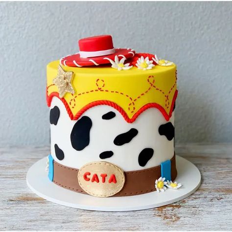 Toy Story Cakes Ideas, Toy Story Cake Ideas, Cake Diy Easy, Jesse Toy Story, Toy Story Birthday Cake, Cowgirl Cakes, Toy Story Party Decorations, Jessie Toy Story, Toy Story Theme