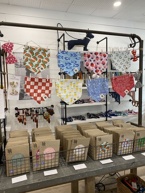 Dog Bandanas Display, How To Display Dog Bandanas At A Craft Show, Pet Bandana Display, Dog Pop Up Shop, Dog Bandana Craft Show Display, Bandana Display Ideas, Dog Photo Booth Ideas, Dog Bandana Display Ideas, Dog Collar Display