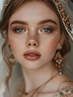 #makeup #makeupartist #makeupaddict #makeuplover #makeupjunkie #makeuptutorial #makeupforever #makeupbyme #makeupoftheday #makeuplook #makeupart #makeupblogger #makeuplove #makeupartistsworldwide #makeupgeek #makeupmafia Elvish Makeup, Burlesque Makeup, Retro Makeup Looks, Makeup For Special Occasions, Whimsy Wedding, Perfect Wedding Makeup, Champagne Dresses, Timeless Makeup, Makeup Removal Tips