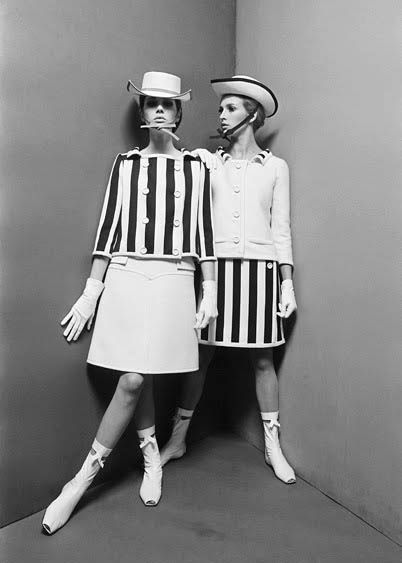 Andre Courreges 1966 Space Age Fashion, 1960’s Fashion, Andre Courreges, Mary Quant, Fashion 1960s, Swinging Sixties, Sixties Fashion, French Fashion Designers, Retro Mode