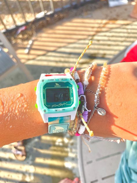 Shark Watch Bracelet Stack, Freestyle Watch Aesthetic, Preppy Shark Watch, Obx Lifestyle, Shark Watch Aesthetic, Trendy Watches Shark, Shark Watch With Bracelets, Retro Watches Shark, Surfer Girl Jewelry