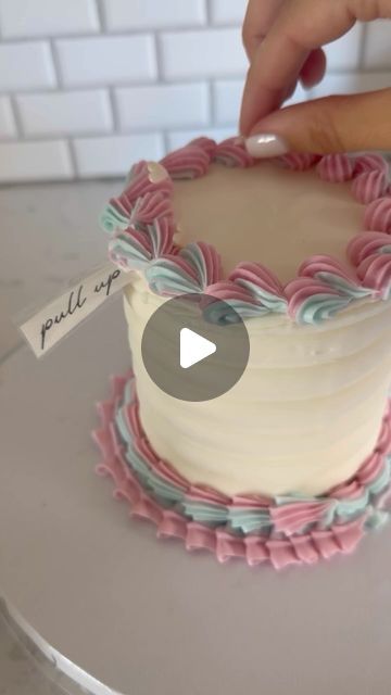 Cakes By Marian on Instagram: "Gender Reveal Cake Idea! What do you think?" Gender Revel Cake, Easy Mini Cake, Gender Reveal Dessert, Baby Shower Gender Reveal Cake, Simple Baby Shower Cake, Baby Reveal Cakes, Simple Gender Reveal, Pregnant Cake, Baby Gender Reveal Party Decorations