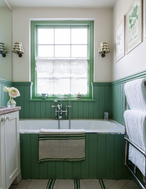 How Alice Palmer turned her creative hand to every corner of her joyful London house | House & Garden Happy Bathroom, Breakfast Room Green, Green Bathrooms, Small Gallery Wall, Palmer House, Childrens Bathroom, Neoclassical Interior, Attic Bathroom, Cottage Bathroom