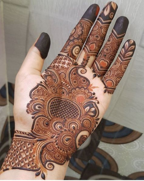 Round Mehndi Design, Mehedi Design, Indian Mehndi Designs, Modern Mehndi, Full Mehndi, Mehndi Designs Bridal Hands, Rose Mehndi Designs, Mehndi Design Pictures, Henna Art Designs