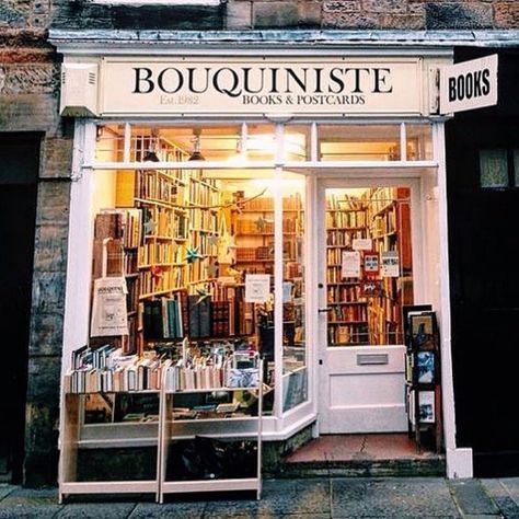 Rich Pellegrino on Instagram: “Bookstore in Beautiful Scotland....📚📚📚. #bookstagrammer #read #bookstagrammer #reading #bookstagram #scotland” Bookstore Front Window, Art Homework, Store Front Windows, Scorpius Malfoy, Beautiful Scotland, Bookstore Cafe, Beautiful Library, Book Cafe, Little Library