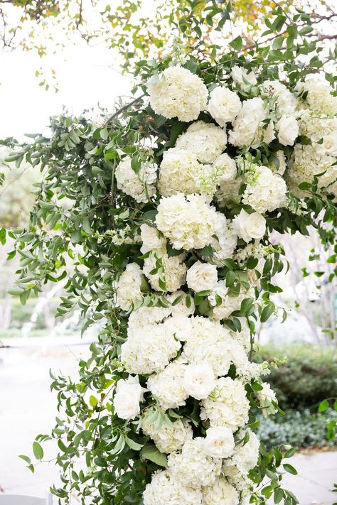 White Rose And Hydrangea Bouquet With Greenery, Hydrangeas Wedding Arch, White Hydrangea Wedding Arch, Hydrangea Wedding Alter, Hydrangea Flower Arch, Hydrangea Wedding Arbor, White Hydrangea Wedding Decor, White And Green Hydrangea Wedding, All White Wedding Arch