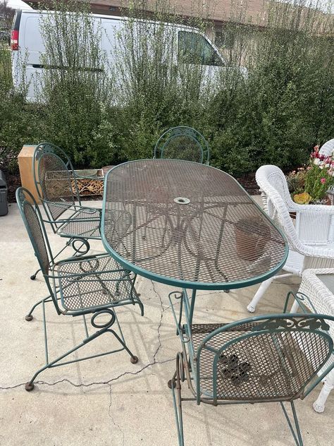 Wrought Iron Patio Set, Vintage Patio Furniture, Vintage Patio, Dining Table Price, Glass Top Side Table, Wrought Iron Furniture, Outside Furniture, Set Table, Oval Table Dining