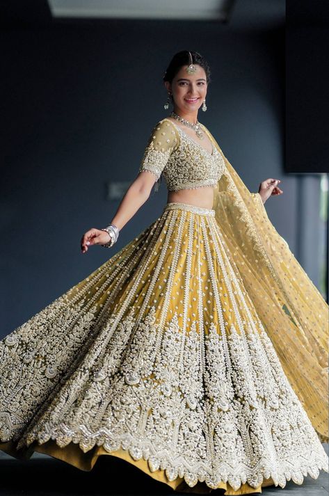 #lehengacholi #chaniyacholi #designerlehenga #Indianweddingdress #ghaghracholi #bridallehengacholi #lenghacholi #lehengablouse #bridalskirt #weddingdresses #redlehenga #velvetlehenga #partywearlehenga engaforbride #pakistaniwedding #customsize #sabyasachidesigner #blouse #bridalchaniya #manishmalhotra #velvetblouse #handmade #lehengablouse #heavylehengacholi #etsy #etsysale #etsyusa #etsyuk #readymade #readytowear #dynabellaboutique #nikaahwear #rokhawearlehenga #receptionwear #engagementwear Bridesmaids Lehenga, Lehenga Choli For Women, Choli For Women, Butterfly Net, Lengha Choli, Net Lehenga, Net Dupatta, Lehenga Choli, Lehenga