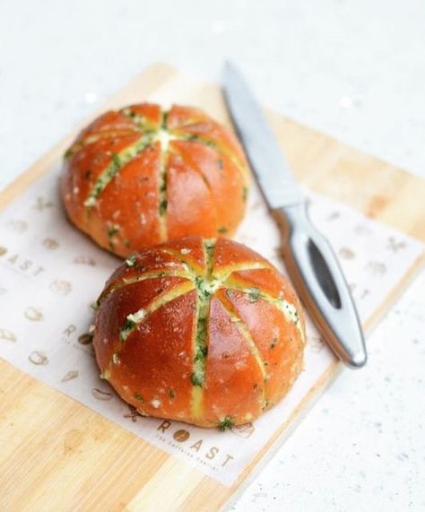 A K R A M A L I on Instagram: "Korean Cream Cheese Garlic Bun @roast24seven @roast.thecaffeinecapital #cheesegarlicbread #garlicbread #cheese #foodporn #foodie #foodblogger #foodphotography #foodgasm #food #pizza #instafood #cheeselover #foodies #cheesy #bread #yummy #garlic #foodstagram #cheesepull #italianfood #foodiesofinstagram #homemade #pizzalover #delicious #foodlover #cafe #loveforfood #garlicbreadrecipe #foodislove" Food Photography Korean, Korean Buns, Korean Garlic, Photography Korean, Korean Bun, Korean Cream, Instagram Korean, Garlic Cheese Bread, Garlic Bread Recipe