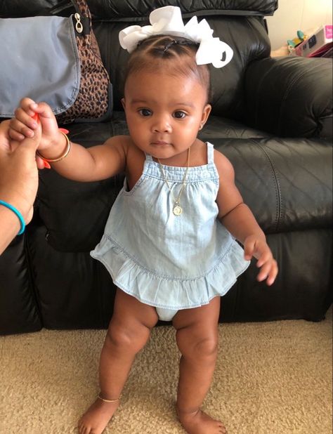 𝒫𝒾𝓃: 𝑔𝑜𝓁𝒹𝓈𝒽𝑜𝓇𝓉𝓎 💌 Short Baby Hairstyles Black, Grammy Hairstyles, Black Babies Hairstyles Infant, Black Baby Hairstyles, Black Baby Girl Hairstyles, Pinterest Pretty, Baby Girl Hairstyles Curly, Lil Girl Hairstyles, Twin Baby Girls