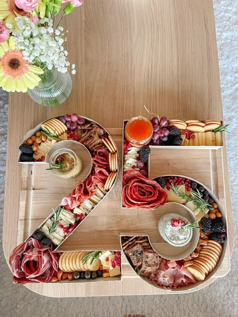 Charcuterie Board Birthday, Meat And Cheese Charcuterie Board, Birthday Charcuterie Board, Birthday Charcuterie, Charcuterie Board Diy, Grazing Food, Cheese Charcuterie Board, Charcuterie Gifts, 25th Birthday Parties